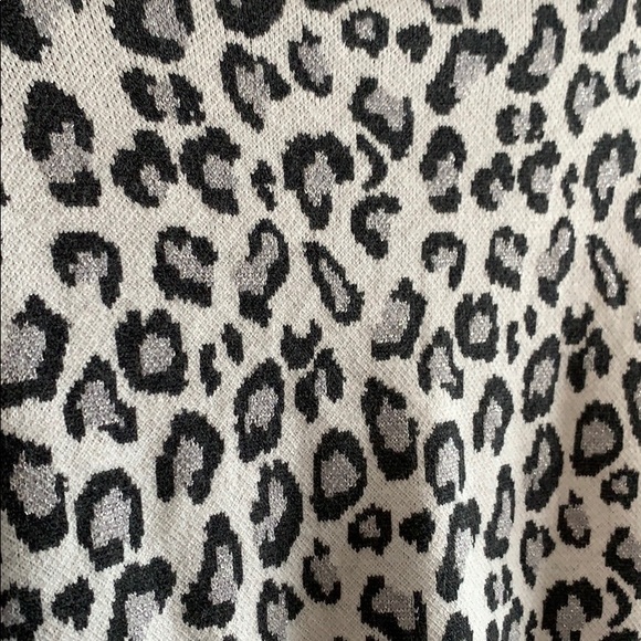 Cynthia Rowley || Leopard Print Mock Neck Sweater - Picture 3 of 8